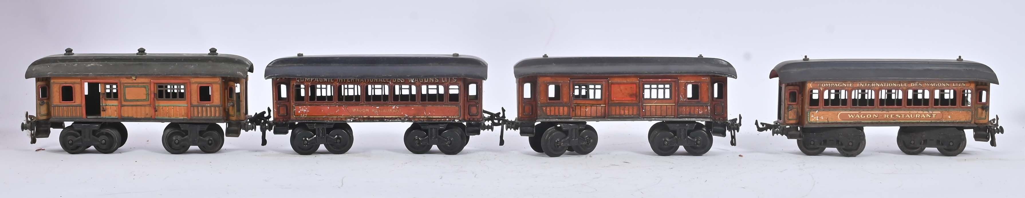 Objets d'art & Curiosités