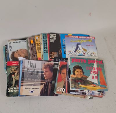 beaucoup de livres sur la table