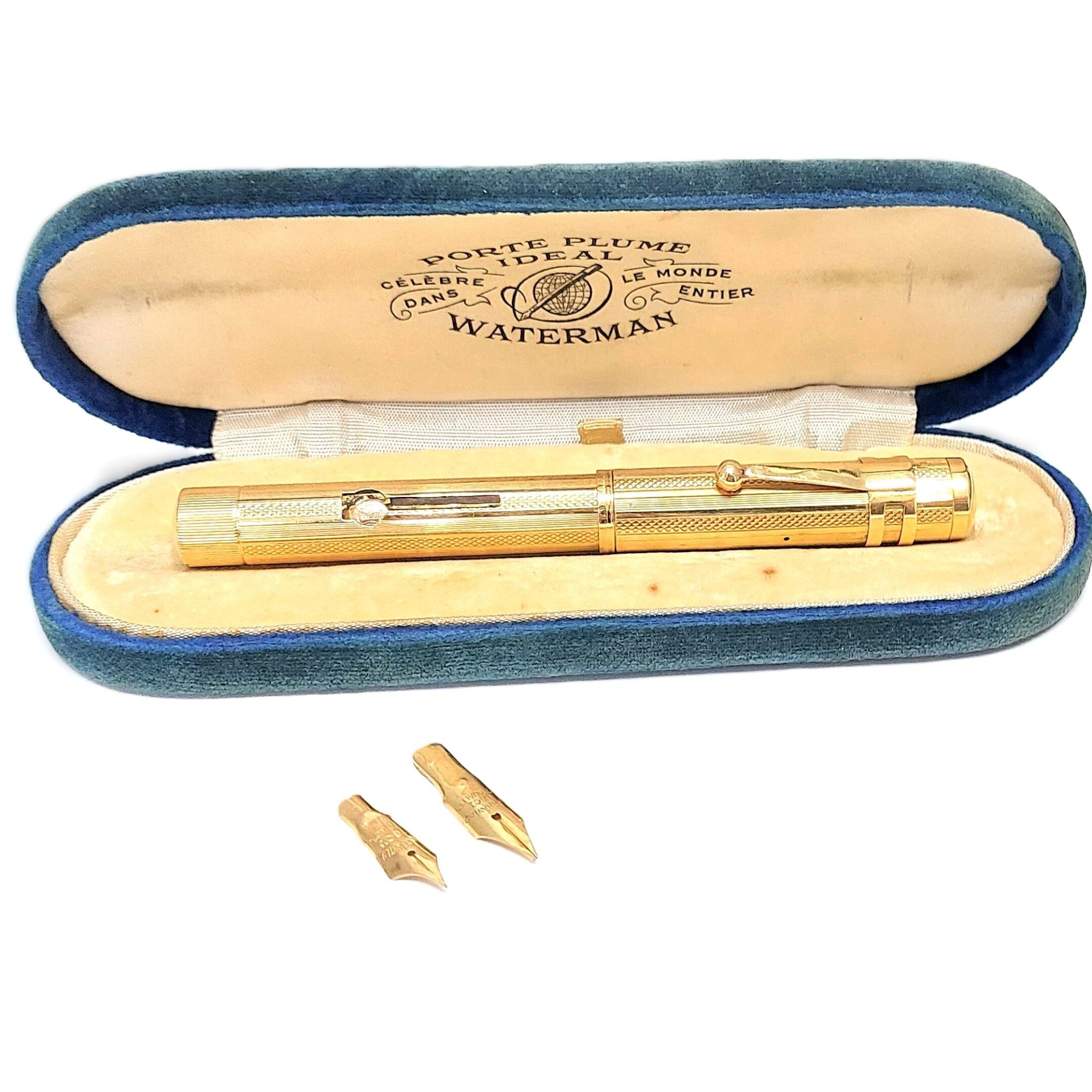 Objets d'art & Curiosités