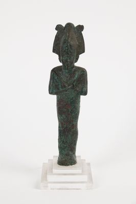 Statuette représentant Osiris portant les instruments aratoi…