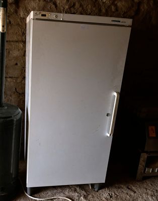 Frigo de marque LIEBHERR H 161 Larg. - Photo 1