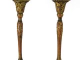 paire de chandeliers anciens en laiton avec motifs ornés