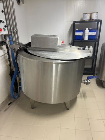 Cuve de préparation 300 double paroi, sur réseau eau chaude avec ...
