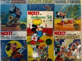 Les bandes dessinées de Mickey Mouse sont empilées les unes sur les autres