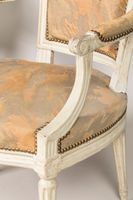 Paire de FAUTEUILS cabriolet en bois relaqué blanc dossier e… (photo 3)
