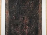 une image d'un tableau dans un cadre en bois