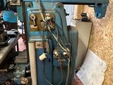 l'image d'une machine installée dans une pièce