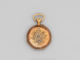 une image représentant une montre de poche en or dotée d'un cadran en émail serti d'un diamant