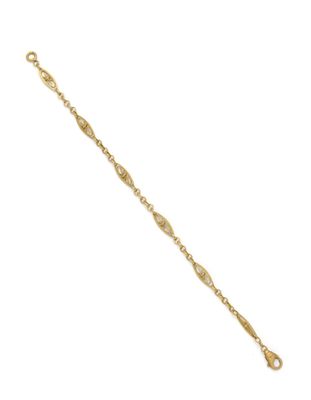 un bracelet en or jaune au motif en diamant