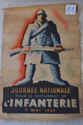 french poster of a soldier holding a rifle in his right hand