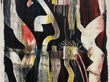 une image représentant une peinture sur un mur blanc, avec de la peinture noire et jaune