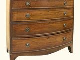 une photo d'une commode en bois