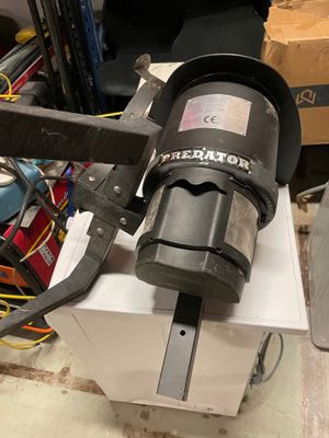 a machine that is sitting on top of a box
