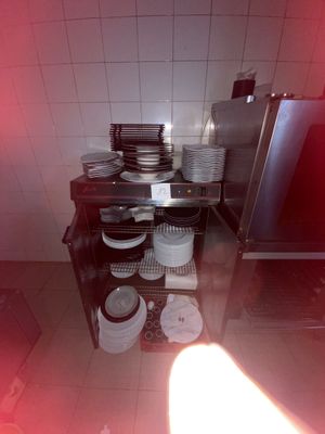 VENTE SUR DESIGNATION - LOT 12 - Un chauffe assiettes SOFREC…