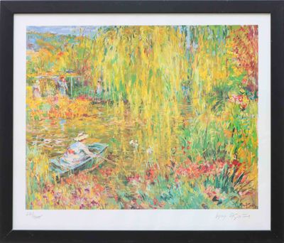 un tableau représentant un bateau sur une rivière, avec des arbres en arrière-plan