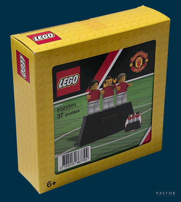 une boîte jaune surmontée de figurines Lego, sur fond bleu