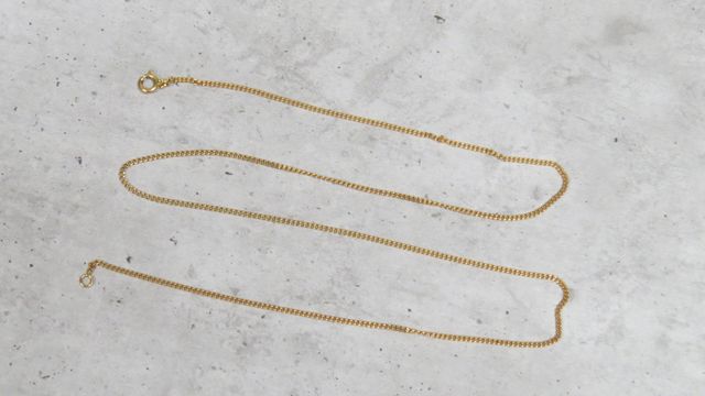 Chaine en or 18 carats 750 millièmes. En règle. L : 51. PB : 4,84...