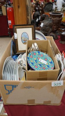 Un lot : Deux coupes en faïence de Longwy, une soupière en f… - Photo 1