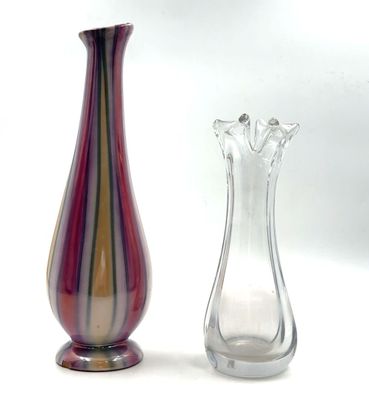 Deux GRANDS VASES : - l'un en cristal, Cristallerie Lorraine…