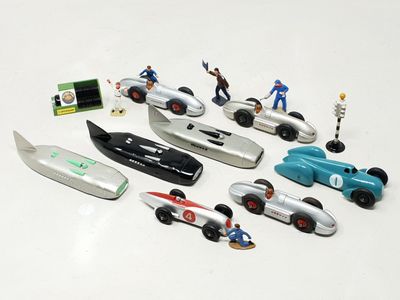 DINKY G.B., 8 voitures de records restaurées :