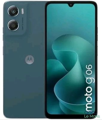 Le Motorola Moto G9 est un smartphone équipé d'un double appareil photo arrière