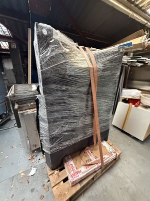 Façade de four Lot vendu en l'état, sans garantie de fonctio…