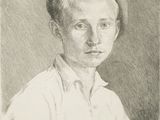 portrait d'un jeune garçon en chemise blanche