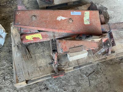 une photo d'une machine posée au sol