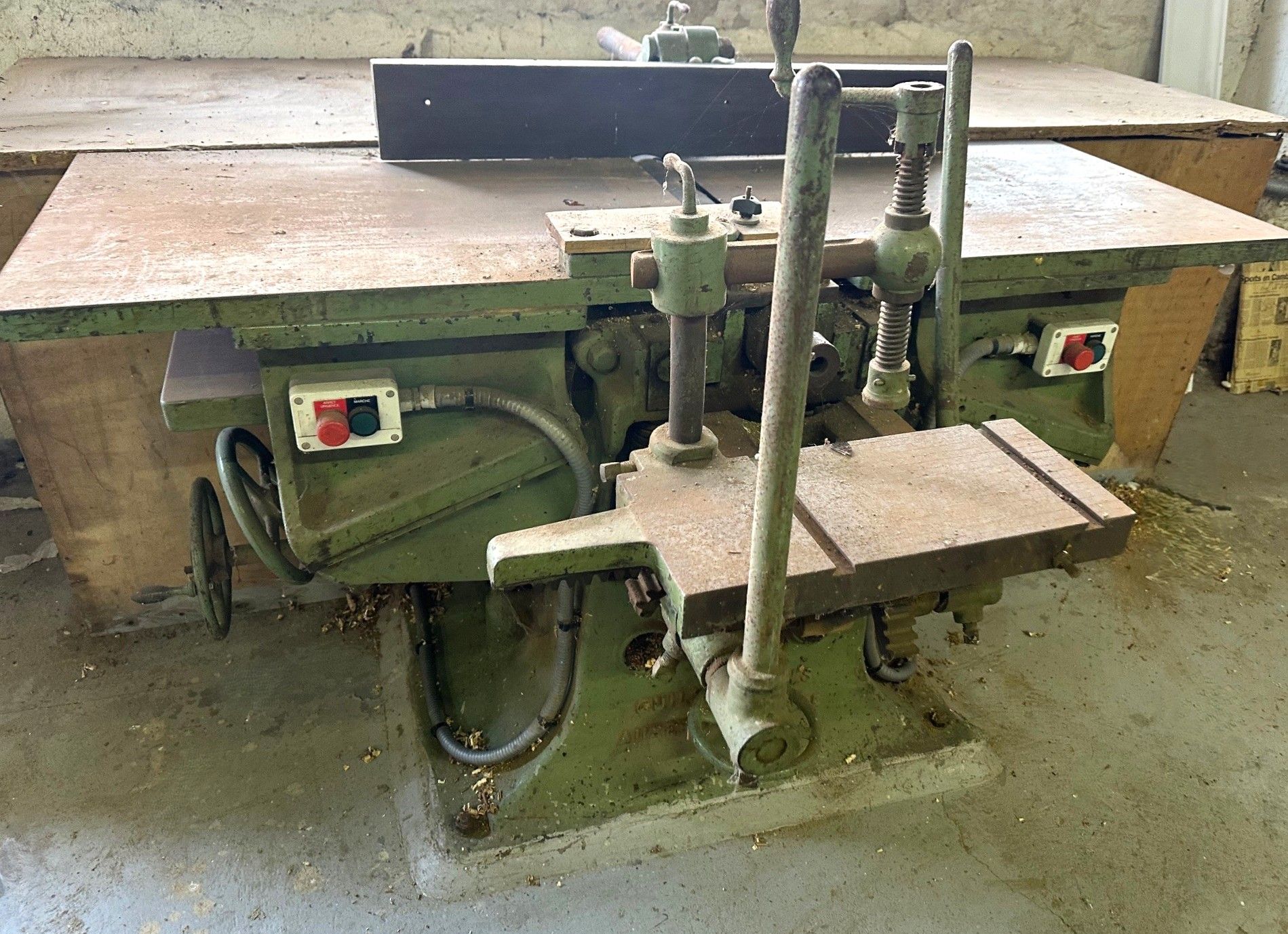 Objets d'art & Curiosités