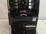 a coffee machine that is sitting on a table