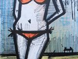 dessin représentant une femme en bikini debout devant une cabane de plage