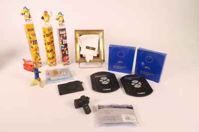 a lot of items that are sitting on a table