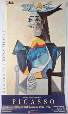 une image représentant un tableau où l'on voit une femme assise sur une chaise, avec un poisson sur la tête