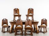 une image représentant un groupe de chaises en bois posées sur une table en bois