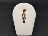 ankht pendant in gold with an egyptian cross on it