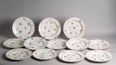 638. Porcelaine de Paris, fin XVIIIe siècle.