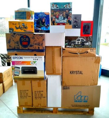 Palette Bazar déstockage non vérifié vendu en l'état sans re…