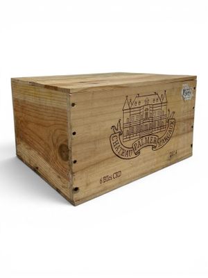 an image of a wooden box with a picture of a castle on it
