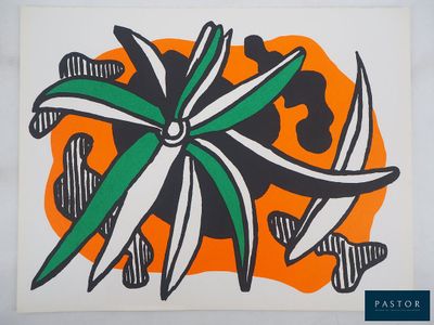 une photo d'une photo d'une fleur accrochée au mur