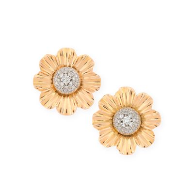 Travail des années 1940 Paire de boucles d'oreilles « Dahlia…