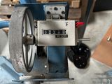 a machine that is sitting on a table in a room
