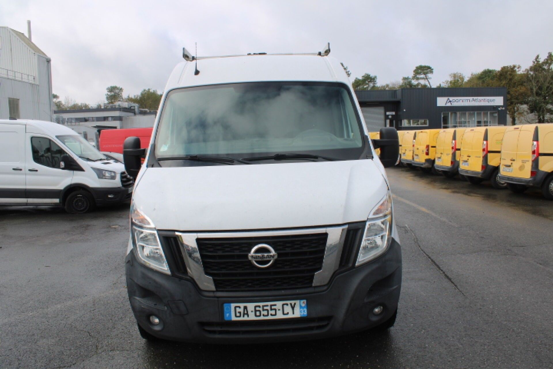 NISSAN NV400 DCI 135 L2H2 N.CONNECTA - Genre : CTTE - Carros…