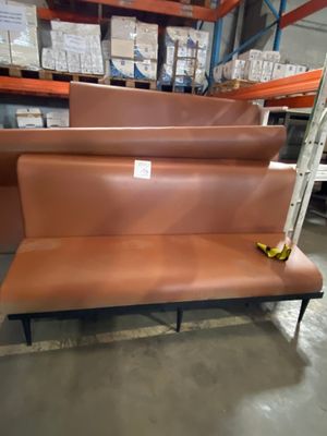 Lot de banquettes en skaï marron et leurs socles - Frais de vente volo - Photo 1