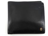 portefeuille en cuir noir sur fond blanc