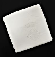 Grand DRAP chiffré CM sous couronne de comte.