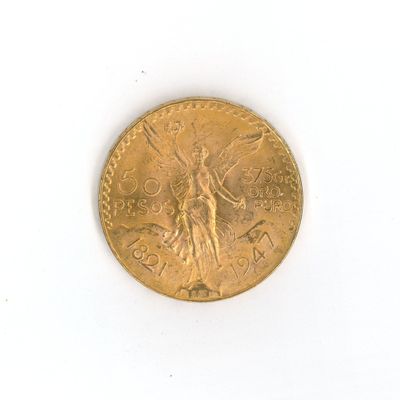 une pièce d'or représentant une femme, posée sur un fond blanc