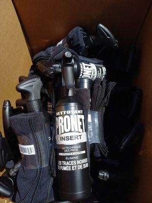 Environ 150 flacons de nettoyant Désincrustant PRONET pour v…