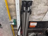 une photo d'une boîte à outils contenant des outils