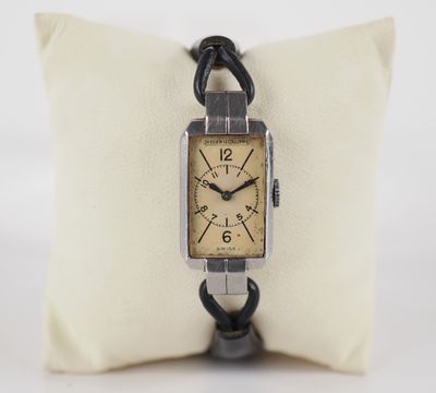 JAEGER LECOULTRE Petite montre bracelet de dame de style Art… - Photo 1
