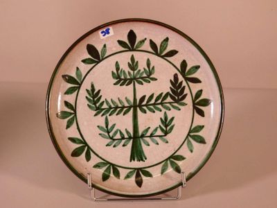 Robert Meynard (1925-2020). Assiette en céramique à décors v… - Photo 1